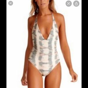 NWT VITAMIN A SWIMSUIT